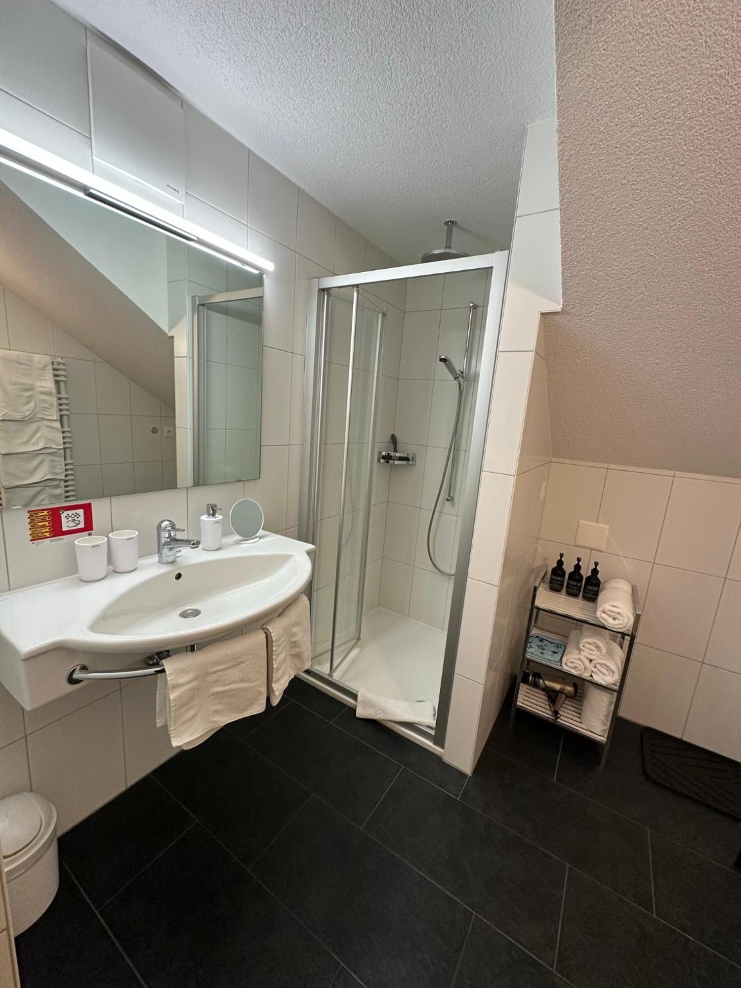 Apartment Enzian Saas-Grund Buitenkant foto